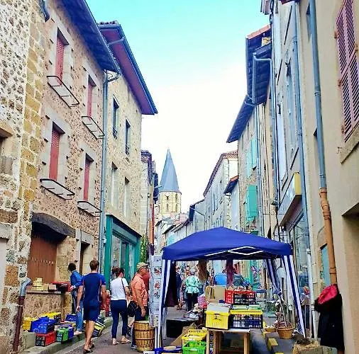 Maison Loubignac At Les Vergnes Gites Hébergement de vacances Exideuil-sur-Vienne
